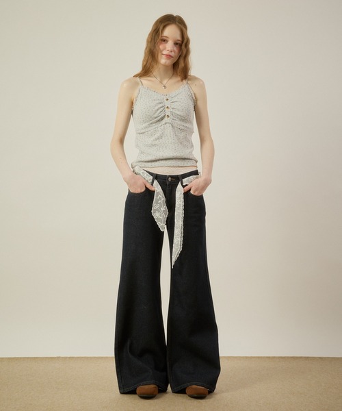 hazyl(ヘイジル)の「Low-rise wide-leg pants/ローライズワイドレッグパンツ(デニムパンツ・レディース・ベージュ/インディゴブルー・MEDIUM/SMALL)」の15枚目の写真