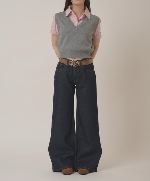 hazyl(ヘイジル)の「Low-rise wide-leg pants/ローライズワイドレッグパンツ(デニムパンツ・レディース・ベージュ/インディゴブルー・MEDIUM/SMALL)」の11枚目の写真