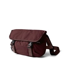 Bellroy（ベルロイ）の「Bellroy-メッセンジャーバッグ Cinch Mini Messenger Bag（メッセンジャーバッグ）」