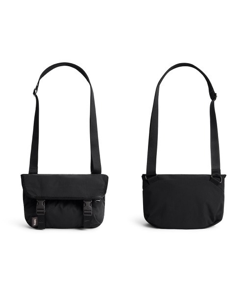 Bellroy(ベルロイ)の「Bellroy-メッセンジャーバッグ Cinch Mini Messenger Bag(メッセンジャーバッグ・メンズ・ブラック/ライトグリーン/バーガンディー・ONE SIZE/ONESIZE)」の4枚目の写真