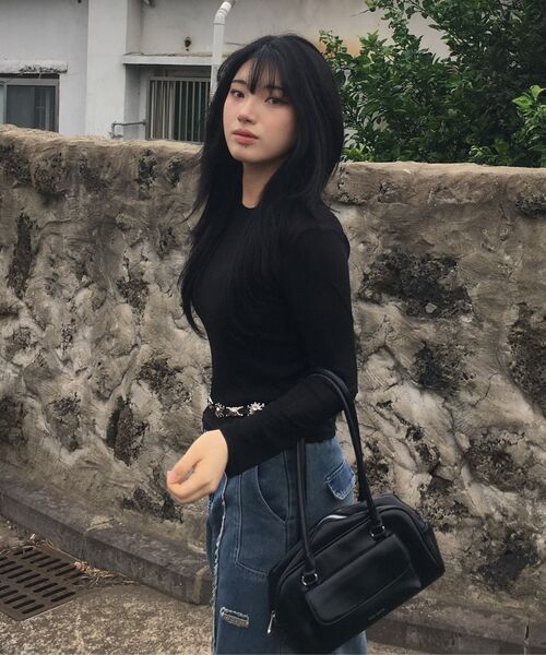RANDOMOFF（ランダムオフ）の「SLIP SHEER WAVE LONGSLEEVE [BLACK]（Tシャツ/カットソー・レディース・ブラック・ONE SIZE）」の3枚目の写真