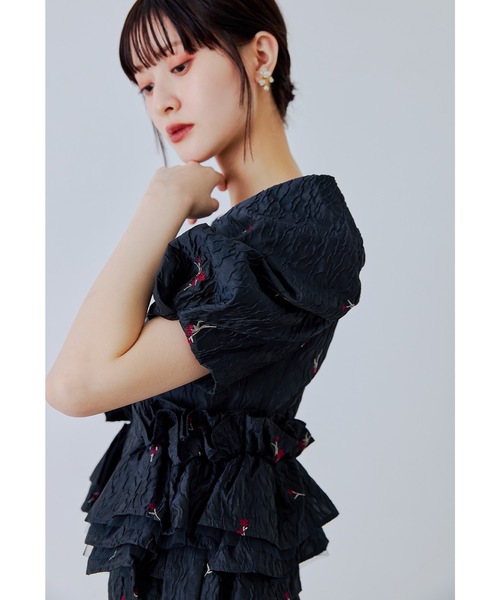 niana(ニアナ)の「ブロッサムフリルドレス 結婚式 二次会 成人式 同窓会 パーティードレス オケージョンドレス お呼ばれワンピース(ドレス・レディース・ブラック/ベージュ/ネイビー/ライトブルー/ブラウン・S/M/L)」の10枚目の写真
