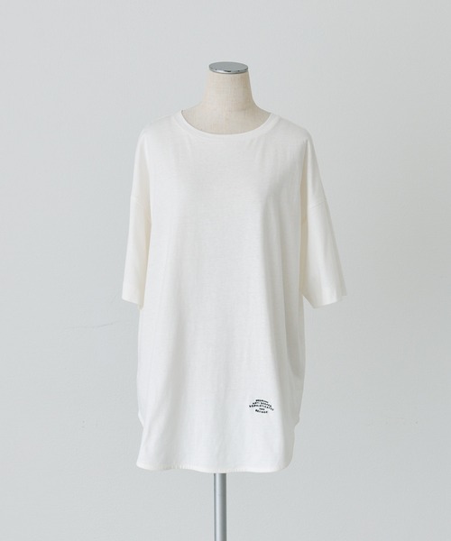 PUAL CE CIN（ピュアルセシン）の「汗ジミ防止加工ワンポイントロゴ刺繍Tシャツ（Tシャツ/カットソー・レディース・スミクロ/ベージュ/オフホワイト・FREE）」の22枚目の写真