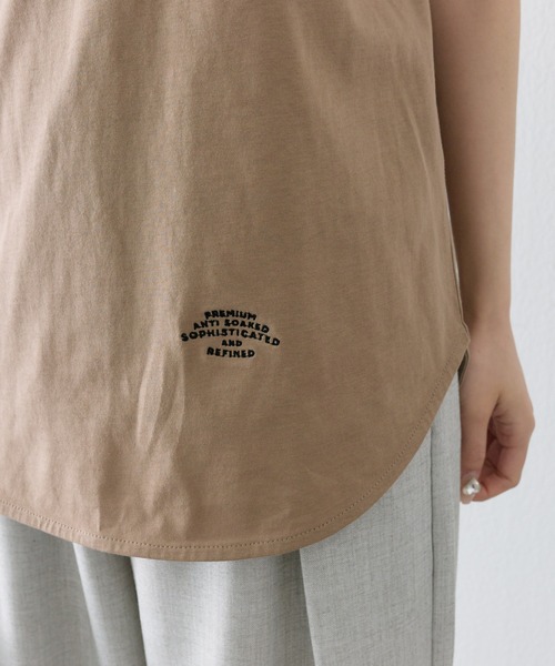 PUAL CE CIN（ピュアルセシン）の「汗ジミ防止加工ワンポイントロゴ刺繍Tシャツ（Tシャツ/カットソー・レディース・スミクロ/ベージュ/オフホワイト・FREE）」の11枚目の写真
