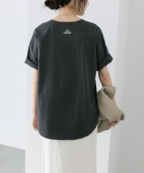 PUAL CE CIN（ピュアルセシン）の「汗ジミ防止加工ワンポイントロゴ刺繍Tシャツ（Tシャツ/カットソー・レディース・スミクロ/ベージュ/オフホワイト・FREE）」の14枚目の写真