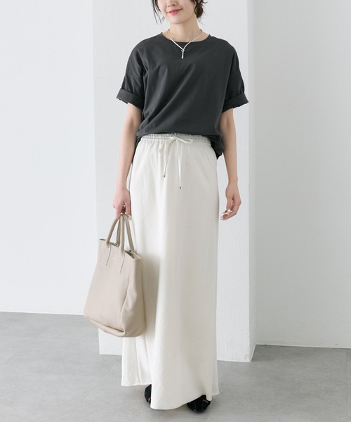 PUAL CE CIN（ピュアルセシン）の「汗ジミ防止加工ワンポイントロゴ刺繍Tシャツ（Tシャツ/カットソー・レディース・スミクロ/ベージュ/オフホワイト・FREE）」の17枚目の写真