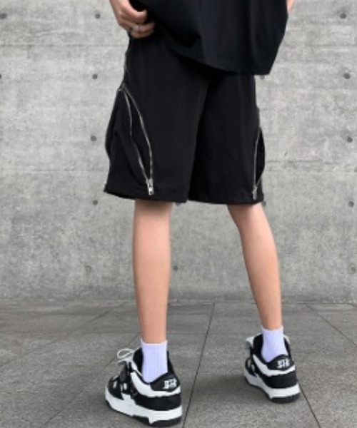 link lot(リンクロット)の「【ウエストゴム】サイドジップギミックイージーショートパンツ(その他パンツ・メンズ・ブラック・L/M)」の2枚目の写真