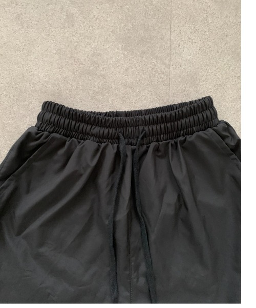 link lot(リンクロット)の「【ウエストゴム】サイドジップギミックイージーショートパンツ(その他パンツ・メンズ・ブラック・L/M)」の9枚目の写真