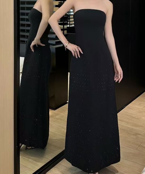 Lana821(ラナハニー)の「オープンショルダー ミディ丈ワンピース(ドレス・レディース・ブラック・M)」の7枚目の写真