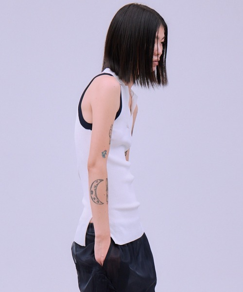THINGS THAT MATTER(シングス ザット マター)の「AMERICAN SLEEVE KNIT POLO / アメリカン スリーブ ニット ポロ(タンクトップ・レディース・オフホワイト/ブラック/ブラウン/ベージュ・FREE)」の6枚目の写真