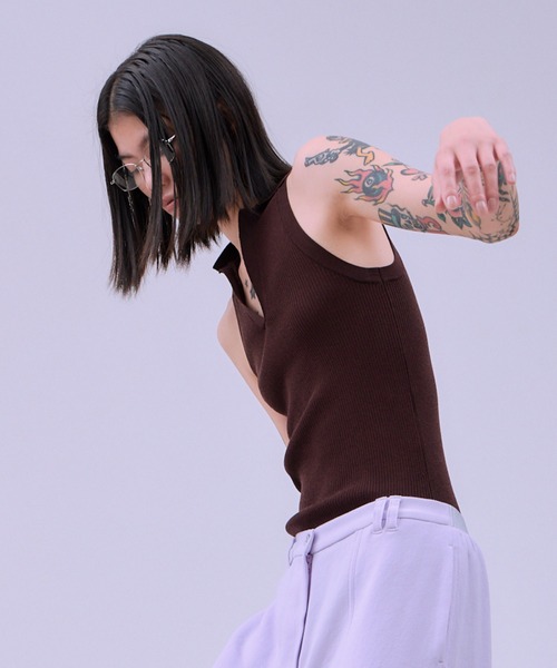 THINGS THAT MATTER(シングス ザット マター)の「AMERICAN SLEEVE KNIT POLO / アメリカン スリーブ ニット ポロ(タンクトップ・レディース・オフホワイト/ブラック/ブラウン/ベージュ・FREE)」の17枚目の写真