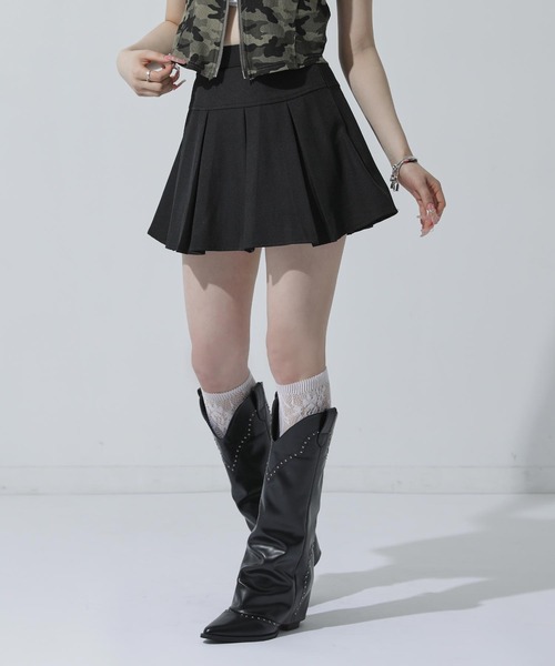 ANAP(アナップ)の「タックミニ スカート(スカート・レディース・ブラック/グレー/ベージュ・F)」の4枚目の写真