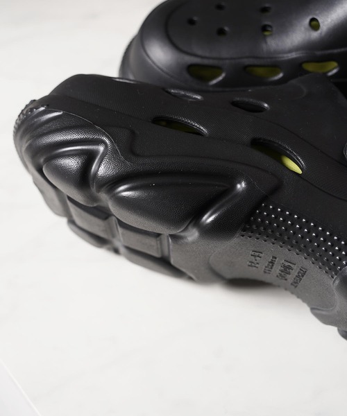 1111clothing（ワンフォークロージング）の「2way ボリュームアップ クロッグサンダル / 2-Way Volume-Up Clog Sandals（サンダル・メンズ・ブラック・S/M/L）」の9枚目の写真