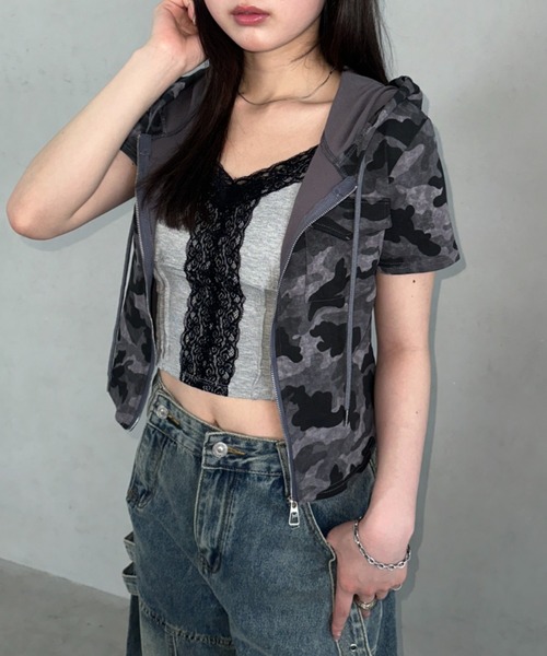 Bamm(バム)の「カモフラ柄ダブルジップ半袖フーディートップス(Tシャツ/カットソー・レディース・グレー/カーキ・FREE)」の8枚目の写真