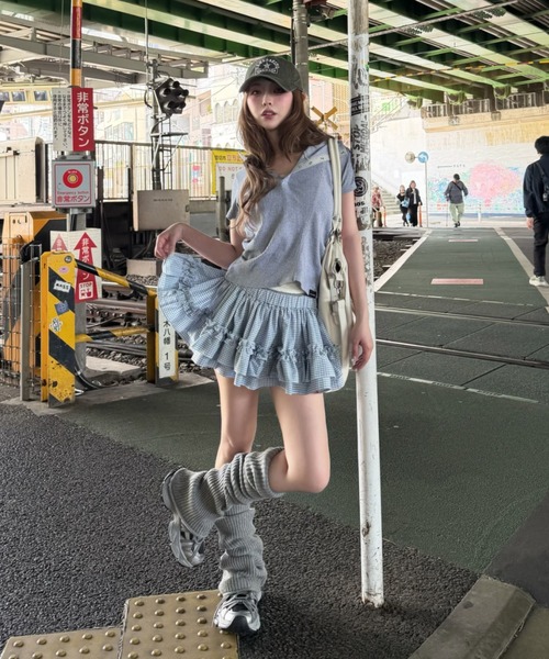 RAY CASSIN（レイカズン）の「【無地 / チェック】レイヤードボリュームミニスカート（スカート・レディース・ホワイト/ブルー系その他2/ブラック・FREE）」の17枚目の写真