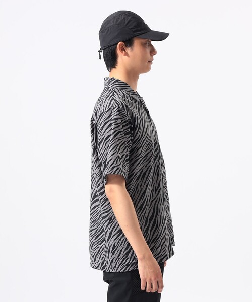 BEAMS GOLF(ビームスゴルフ)の「ORANGE LABEL / ゼブラ柄 フルオープン シャツ(ポロシャツ・メンズ・グリーン/ブラック・M/XL/L)」の9枚目の写真