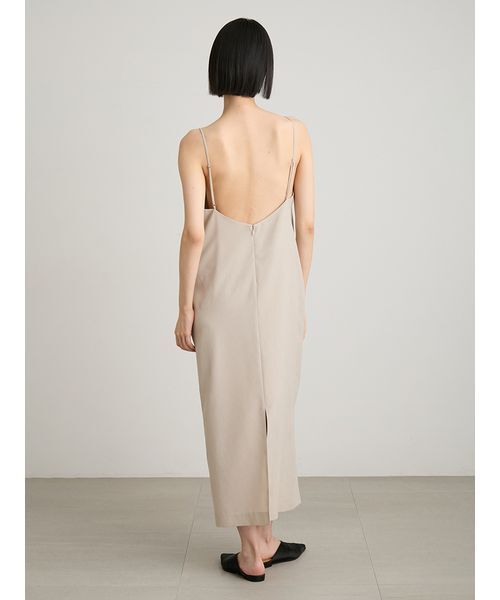 MIESROHE（ミースロエ）の「【LUMISHADE】フロントタックキャミワンピース（ワンピース・レディース・ライトベージュ/ブラウン・1/0）」の13枚目の写真