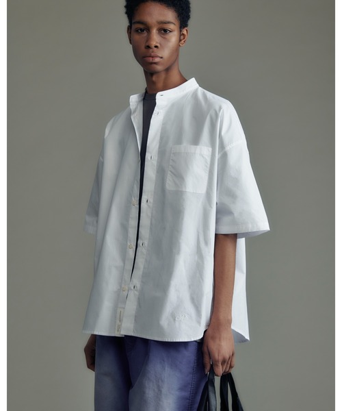 ADAM PATEK(アダムパテック)の「ADAMPATEK/ap embroidery stand collar shirt/タイプライタースタンド半袖ルーズシャツ(AP2615032)(シャツ/ブラウス・レディース・グレー/ダークグレー/ホワイト・1/2)」の4枚目の写真