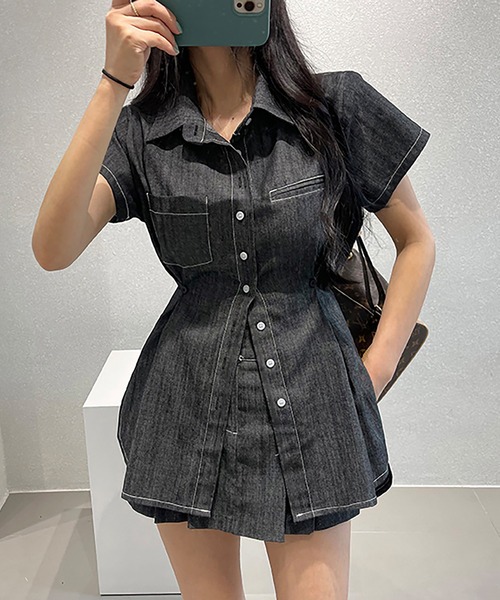 Girly Doll(ガーリードール)の「【セットアップ】サイドボタンデニムシャツ×ミニスカート(セットアップ・レディース・ブラック/ホワイト・F)」の2枚目の写真