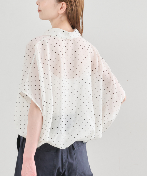 U by SPICK&SPAN(ユーバイスピックアンドスパン)の「《WEB限定 / 追加》襟つきドットブラウス(シャツ/ブラウス・レディース・ブラック・FREE)」の17枚目の写真