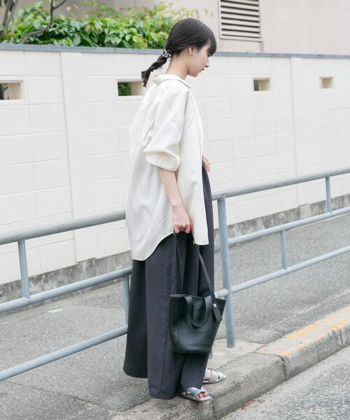 ITEMS URBANRESEARCH(アイテムズ アーバンリサーチ)の「REFINED LINEN 2WAYシャツ(シャツ/ブラウス・レディース・ブラウン/ブルー/オフホワイト・FREE)」の8枚目の写真