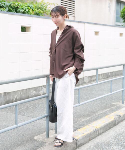 ITEMS URBANRESEARCH(アイテムズ アーバンリサーチ)の「REFINED LINEN 2WAYシャツ(シャツ/ブラウス・レディース・ブラウン/ブルー/オフホワイト・FREE)」の16枚目の写真
