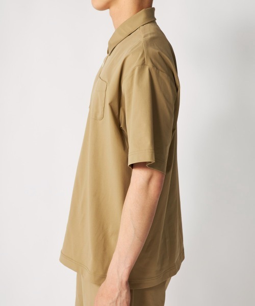 Kappa(カッパ)の「セットアップ 上下2点セット(シャツ/ブラウス・メンズ・ベージュ/ブラック・MEDIUM/X-LARGE/LARGE)」の7枚目の写真