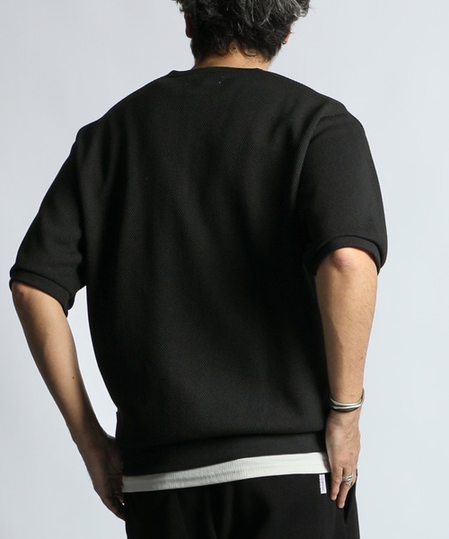 The DUFFER of ST.GEORGE(ザダファーオブセントジョージ)の「「AIR FLEX」HEAVY KANOKO RELAX FIT HENLEY-NECK TEE :セットアップ対応 機能素材「エアフレックス」鹿の子Tシャツ(Tシャツ/カットソー・メンズ・ブラック/ホワイト/ネイビー・X-LARGE/LARGE/MEDIUM/SMALL)」の11枚目の写真