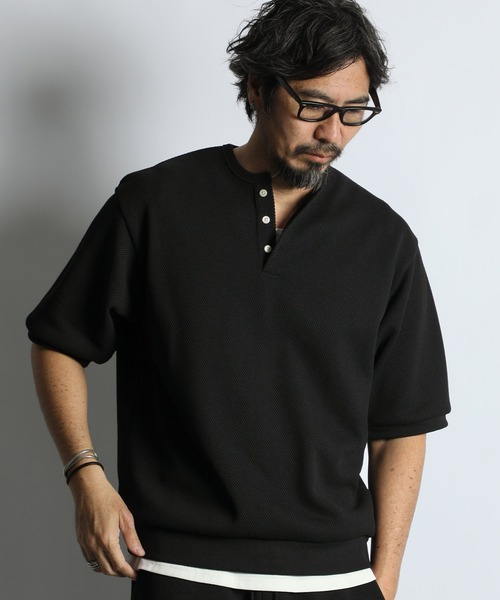 The DUFFER of ST.GEORGE(ザダファーオブセントジョージ)の「「AIR FLEX」HEAVY KANOKO RELAX FIT HENLEY-NECK TEE :セットアップ対応 機能素材「エアフレックス」鹿の子Tシャツ(Tシャツ/カットソー・メンズ・ブラック/ホワイト/ネイビー・X-LARGE/LARGE/MEDIUM/SMALL)」の6枚目の写真