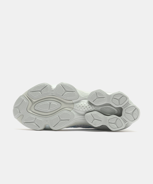 ASICS(アシックス)の「ASICS US6-S GEL-KINETIC FLUENT 1203A748.020(スニーカー・レディース・ホワイト・23cm/23.5cm/24cm/24.5cm/25cm/25.5cm)」の4枚目の写真