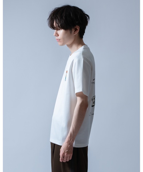 Crownor（クラウノアー）の「丸眼鏡キャットグラフィック 半袖Tシャツ（Tシャツ/カットソー・メンズ・ホワイト/ピンク/ブラック・LARGE/MEDIUM）」の6枚目の写真