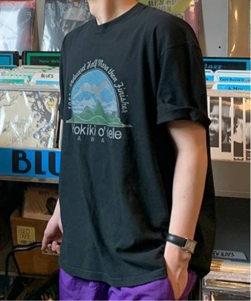 NOWLE(ノウル)の「【NOWLE】80sヴィンテージライク ハワイグラフィック プリント 半袖 Tシャツ(Tシャツ/カットソー・メンズ・ブラック・LARGE/MEDIUM/X-LARGE)」の3枚目の写真