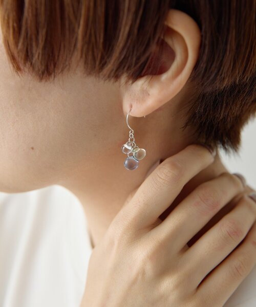 ear PAPILLONNER(イアパピヨネ)の「クリアグラデーションピアス(ピアス(両耳用)・レディース・シルバー/ゴールド・FREE)」の4枚目の写真