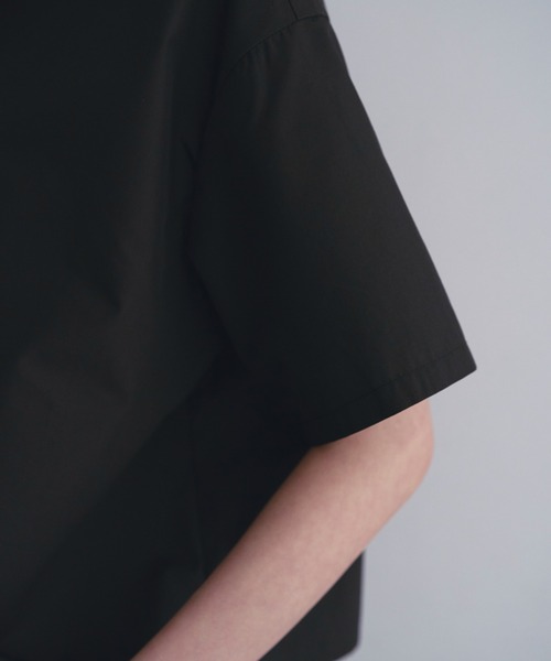 SOEMIN(ソミン)の「Purl short sleeve shirt/襟パール付き半袖シャツ(シャツ/ブラウス・レディース・ホワイト/ブラック/サックスブルー・FREE)」の13枚目の写真