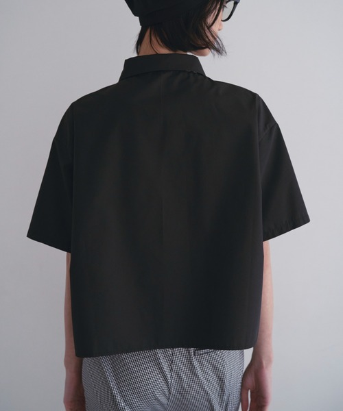 SOEMIN(ソミン)の「Purl short sleeve shirt/襟パール付き半袖シャツ(シャツ/ブラウス・レディース・ホワイト/ブラック/サックスブルー・FREE)」の14枚目の写真