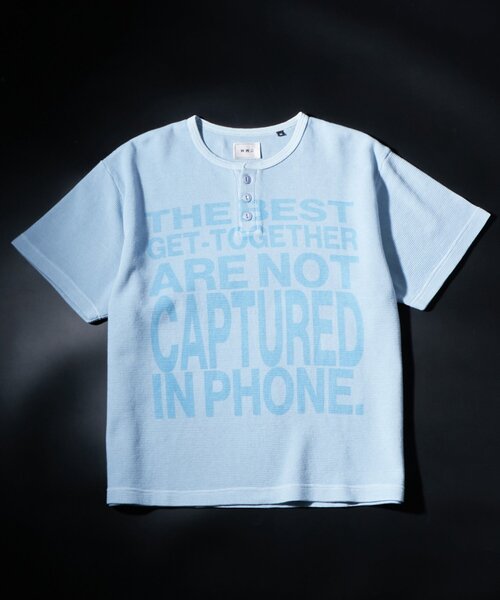 WHO'S WHO gallery(フーズフーギャラリー)の「メッセージワッフルヘンリーS/S TEE(Tシャツ/カットソー・レディース・チャコールグレー/ホワイト/サックスブルー/グレー・SMALL/MEDIUM)」の4枚目の写真