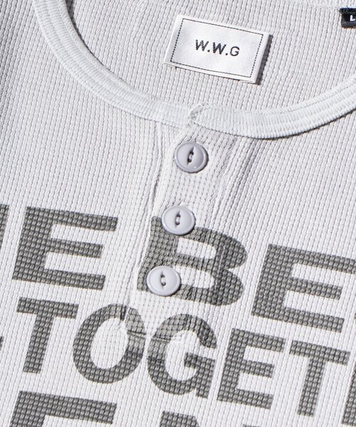 WHO'S WHO gallery(フーズフーギャラリー)の「メッセージワッフルヘンリーS/S TEE(Tシャツ/カットソー・レディース・チャコールグレー/ホワイト/サックスブルー/グレー・SMALL/MEDIUM)」の9枚目の写真