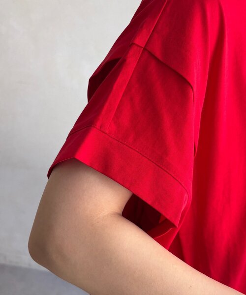 DouDou(ドゥドゥ)の「袖タックカットトップス(Tシャツ/カットソー・レディース・チャコールグレー/ブラック/レッド/オフホワイト・FREE)」の8枚目の写真