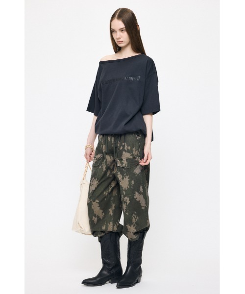 MOUSSY(マウジー)の「ONE SHOULDER PIGMENT Tシャツ(Tシャツ/カットソー・レディース・ピンク/オフホワイト/ネイビー/ライトブラック・FREE)」の7枚目の写真
