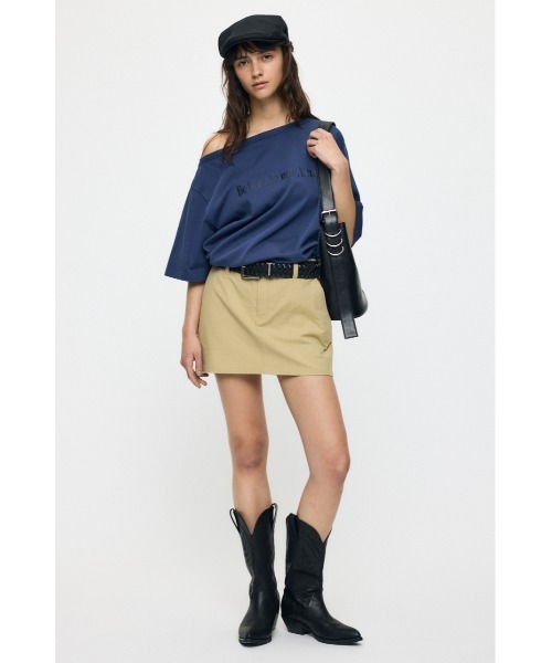 MOUSSY(マウジー)の「ONE SHOULDER PIGMENT Tシャツ(Tシャツ/カットソー・レディース・ピンク/オフホワイト/ネイビー/ライトブラック・FREE)」の12枚目の写真