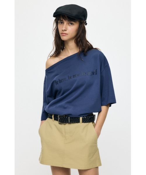 MOUSSY(マウジー)の「ONE SHOULDER PIGMENT Tシャツ(Tシャツ/カットソー・レディース・ピンク/オフホワイト/ネイビー/ライトブラック・FREE)」の14枚目の写真
