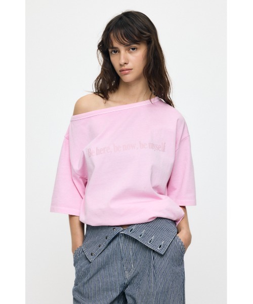 MOUSSY(マウジー)の「ONE SHOULDER PIGMENT Tシャツ(Tシャツ/カットソー・レディース・ピンク/オフホワイト/ネイビー/ライトブラック・FREE)」の21枚目の写真