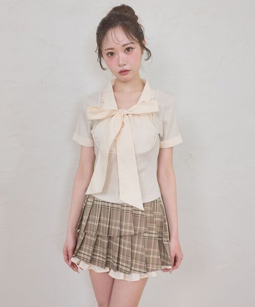 MAJESTIC LEGON(マジェスティックレゴン)の「裾フリルプリーツミニスカパン(スカート・レディース・ベージュ系その他2・MEDIUM)」の4枚目の写真