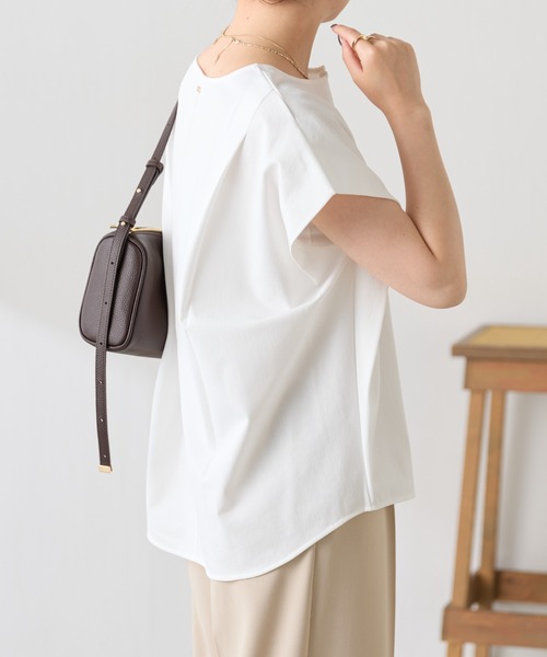 COLLAGE GALLARDAGALANTE（コラージュガリャルダガランテ）の「体型カバー/オフィスに使えるTシャツ/トリコットフレンチT/セットアップ可（Tシャツ/カットソー・レディース・ベージュ/ネイビー/オフホワイト・FREE）」の17枚目の写真