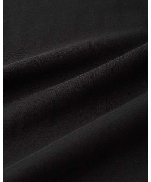 DoCLASSE（ ドゥクラッセ）の「超長綿・衿付きハイネックカットソー（Tシャツ/カットソー・レディース・ブラック×ホワイト/ブルーグレー/ブルー/グリーン/ブラック/オフホワイト/ライトオレンジ系/ダークネイビー/サーモンピンク・S/M/L/LL/XL/3L）」の19枚目の写真