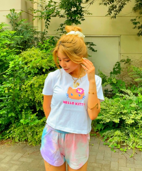 LOCALMOTION HAWAII(ローカルモーション ハワイ)の「KITTY クロップドTシャツ 日焼けドット-フェイス(Tシャツ/カットソー・レディース・ホワイト・MEDIUM)」の2枚目の写真