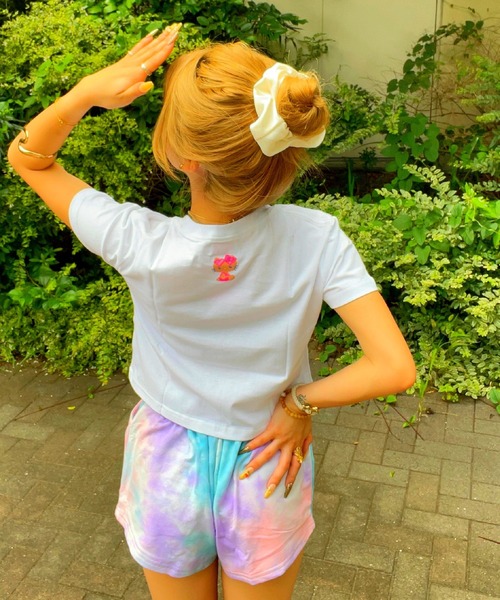LOCALMOTION HAWAII(ローカルモーション ハワイ)の「KITTY クロップドTシャツ 日焼けドット-フェイス(Tシャツ/カットソー・レディース・ホワイト・MEDIUM)」の7枚目の写真