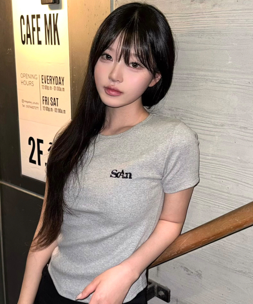 FUZZY SCAN(ファジスキャン)の「刺繍ロゴベーシック半袖Tシャツ2色(Tシャツ/カットソー・レディース・ブラック/ライトグレー・ONE SIZE)」の4枚目の写真