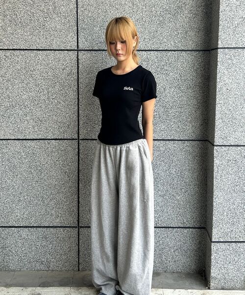 FUZZY SCAN(ファジスキャン)の「刺繍ロゴベーシック半袖Tシャツ2色(Tシャツ/カットソー・レディース・ブラック/ライトグレー・ONE SIZE)」の8枚目の写真