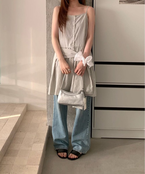 Chiina(チーナ)の「【Chiina】シャツ巻き風チェックキャミワンピ(チュニック・レディース・ブルー系/ブラック/オフホワイト・FREE)」の12枚目の写真
